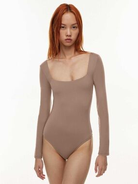 Aritzia Babaton Contour Square Neck LS Bodysuit Deep Taupe - Size XS